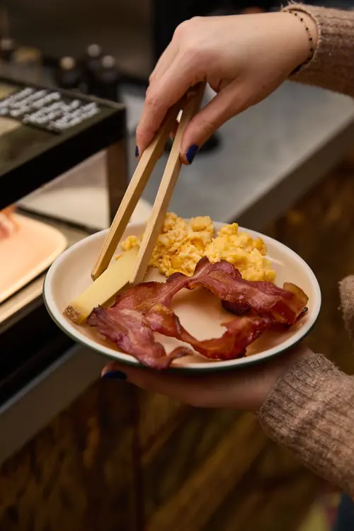 Signature Breakfast
